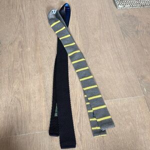 Set of 2 J. Crew Knit Ties Striped Gray & Yellow Knit 100% Wool, Navy 100% Silk